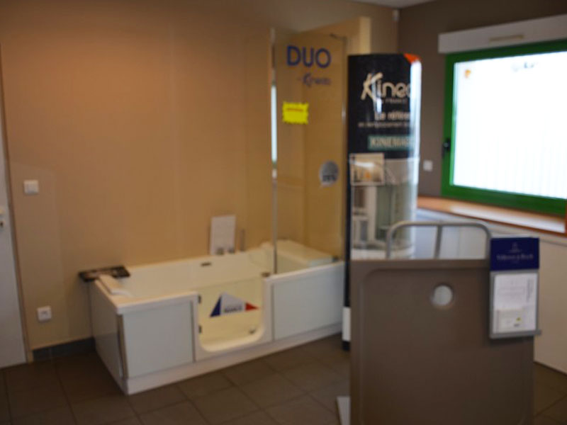 Image 04 Salle de bain à mobilité réduite - Électricité Nicolas